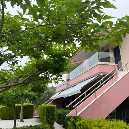 Polychrono Apartments