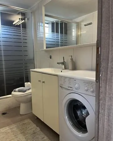 Polychrono Apartments *