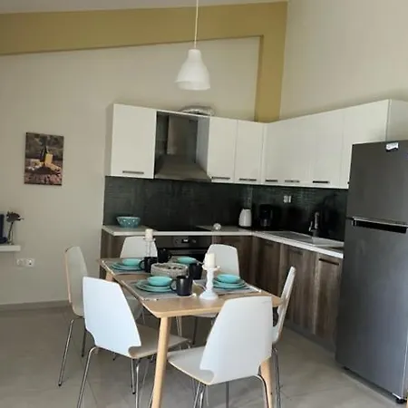 Апартаменты Polychrono Apartments Полихроно