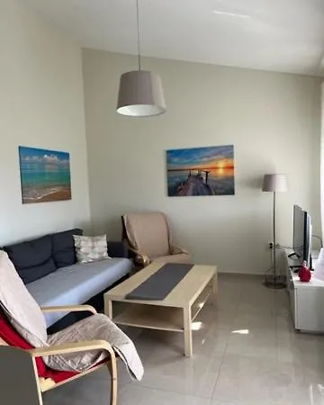 Апартаменты Polychrono Apartments Полихроно