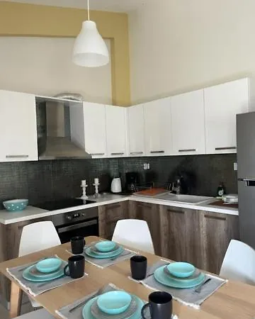 Апартаменты Polychrono Apartments