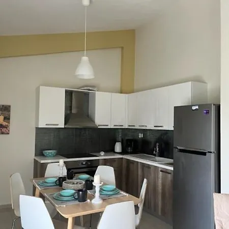 Апартаменты Polychrono Apartments