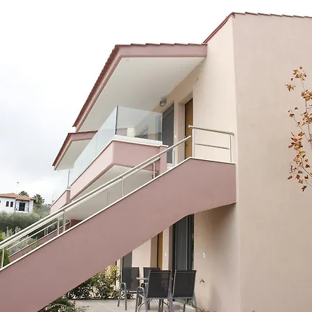 Polychrono Apartments