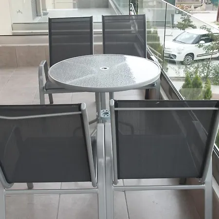 Апартаменты Polychrono Apartments *