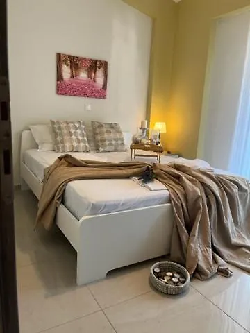 דירה Polychrono Apartments פוליכרונו