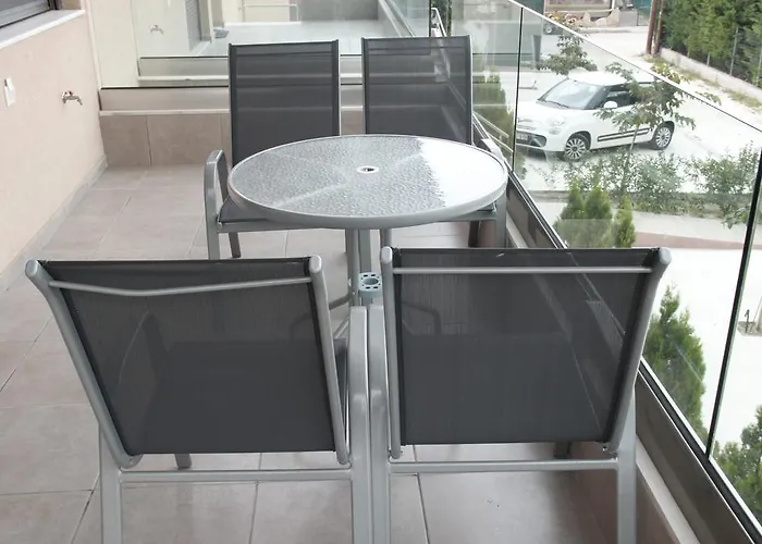 דירה Polychrono Apartments *