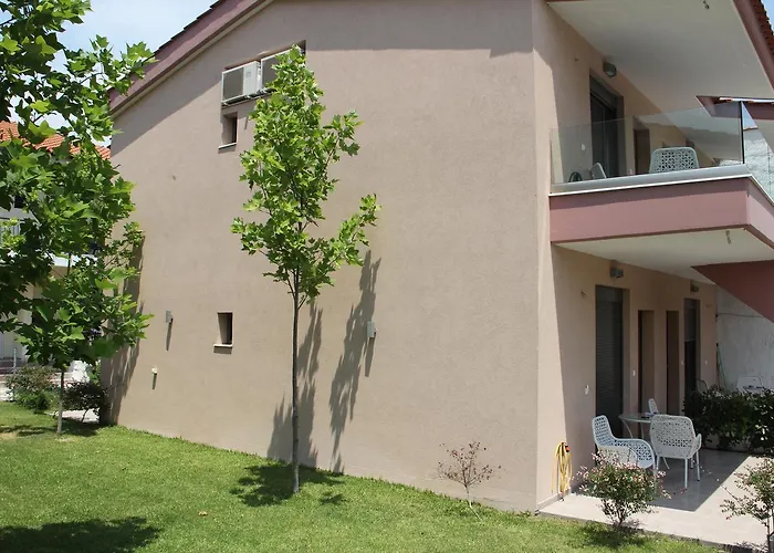 Polychrono Apartments