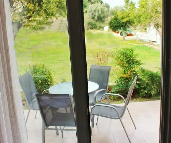 Polychrono Apartments * פוליכרונו